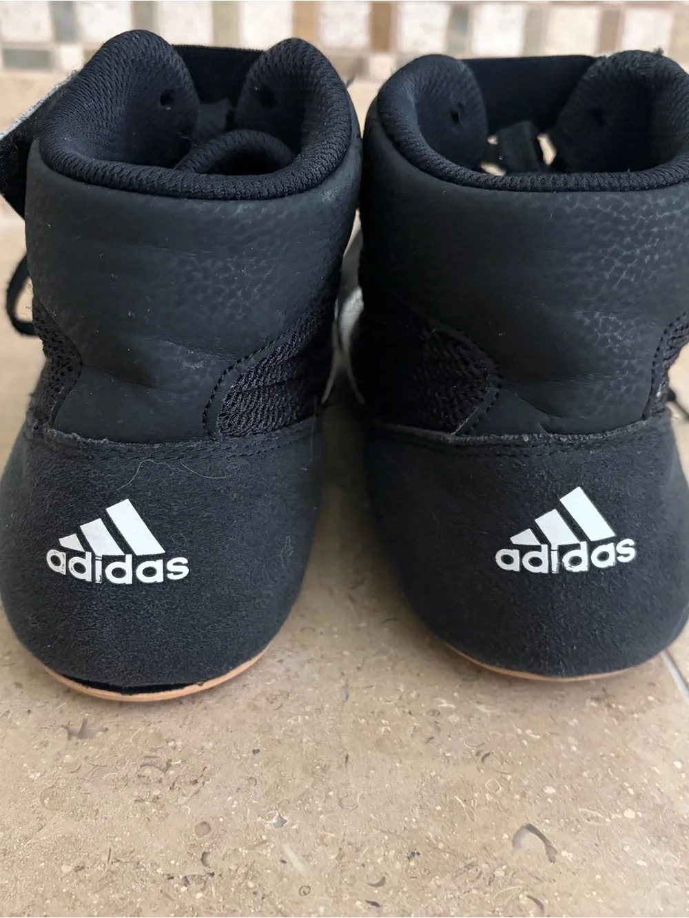 Men’s Adidas 10.5 Wrestling Shoes Black/White
